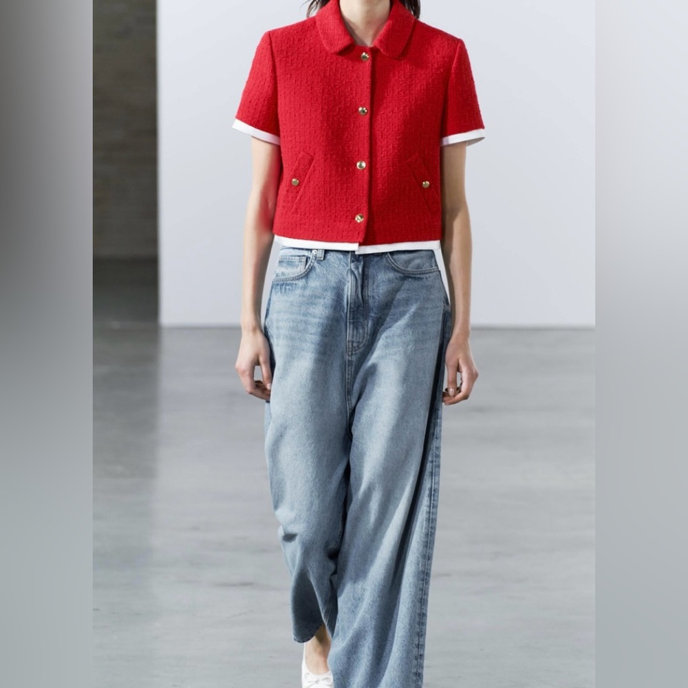 Red Short-Sleeve Jacket